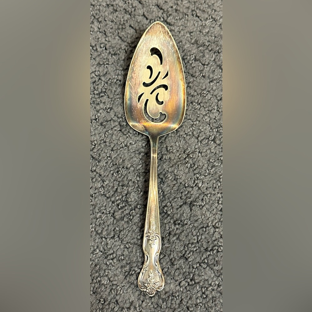 Vintage WM Roger’s Mfg Co Extra Plate Original Cake Pie Server Original 8.5”